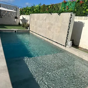 Valtisya Pool And Airport Landhaus Telde
